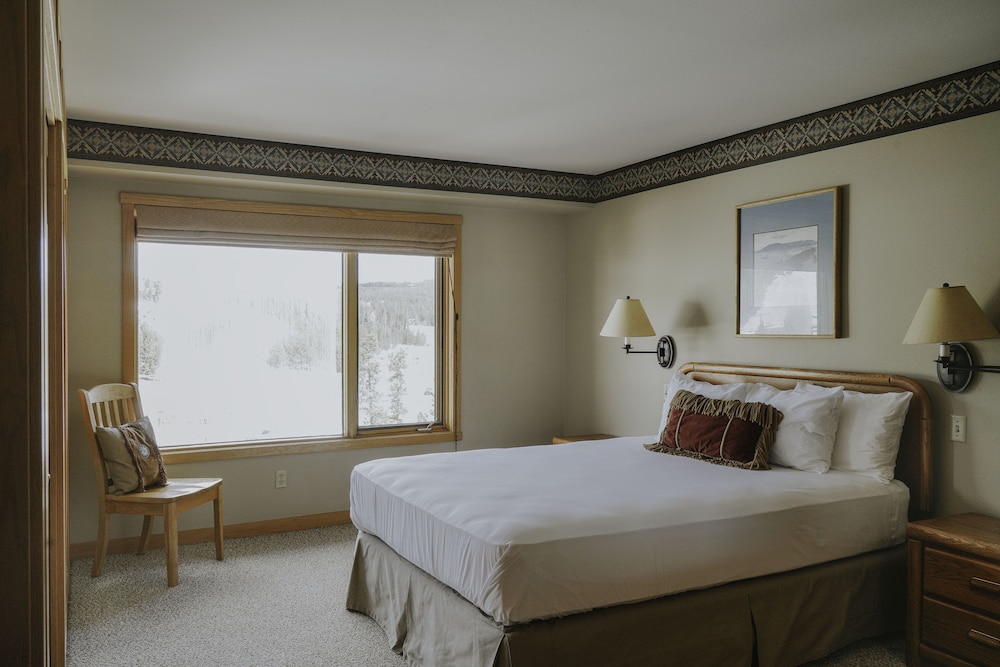 Shoshone Condos At Big Sky Resort 10/37