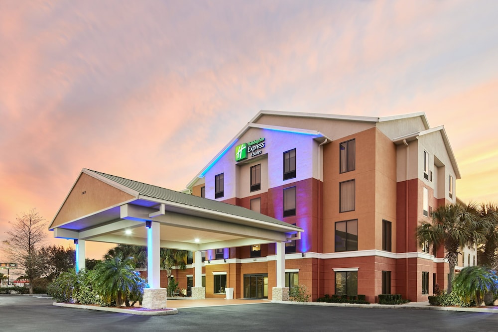 Holiday Inn Express Hotel & Suites Port Richey 4/63
