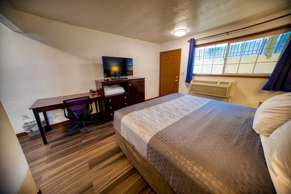 Budget Inn Motel 15/54