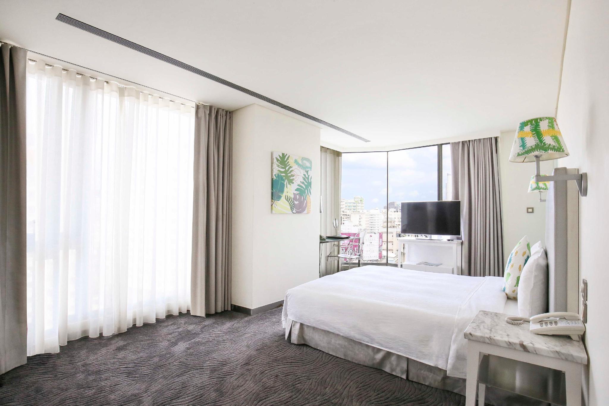 Corner Double.، Ambience Hotel 2/4