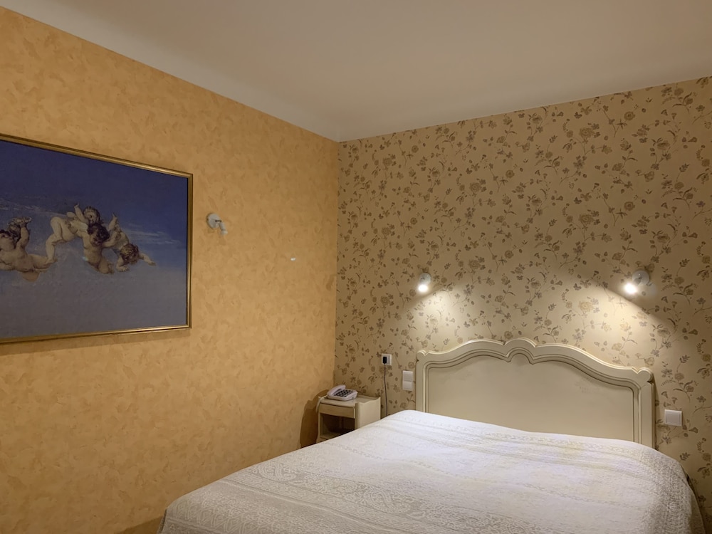 Hotel Chiffre 19/69