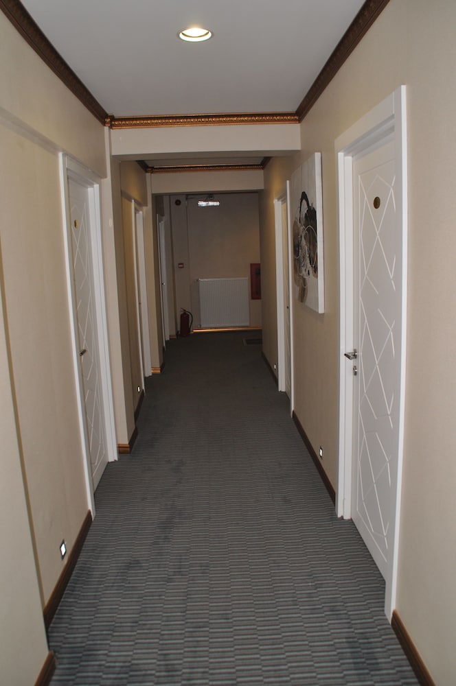 Grand Sera Hotel 39/50