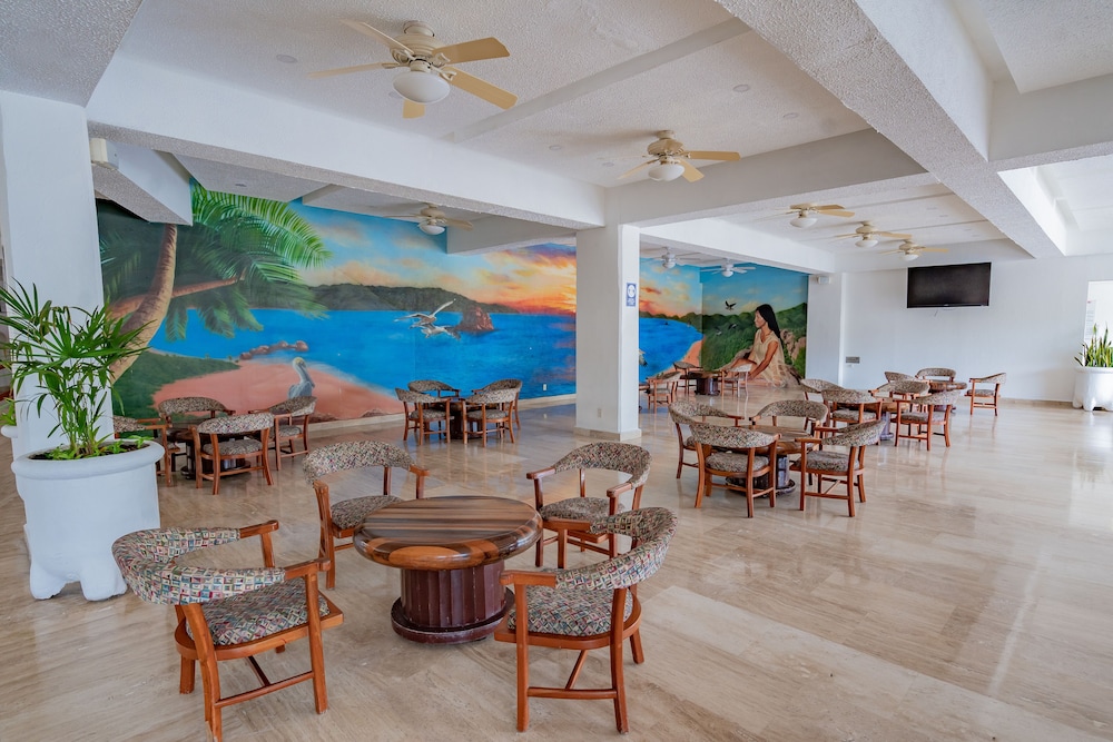 Playa Suites Acapulco 50/64