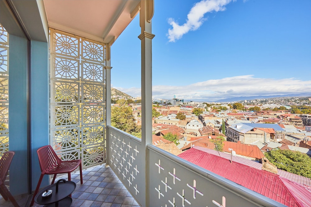 Amante Narikala Boutique Hotel 7/68