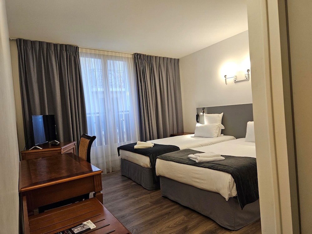MINOTEL LE BOURGOGNE 12/55