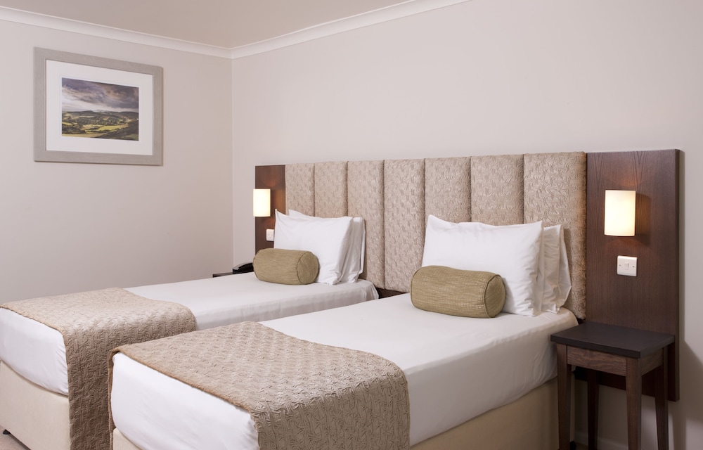 Sudbury House Hotel Ex Best Western 11/29