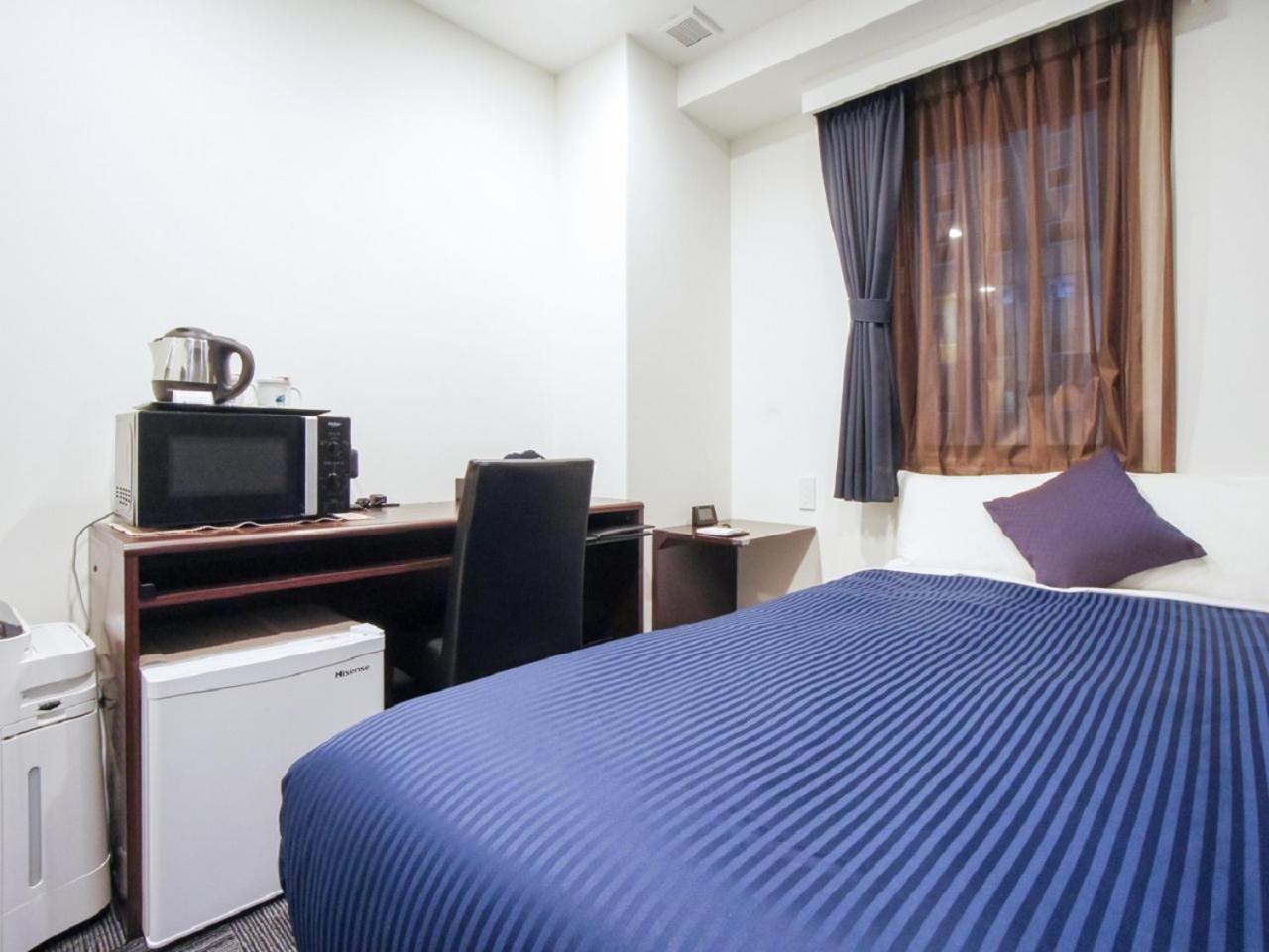 Room, Single
