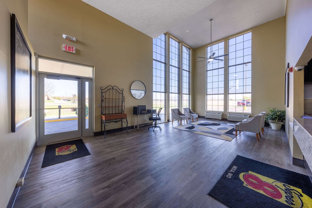 Super 8 by Wyndham Nixa/Springfield Area 23/39