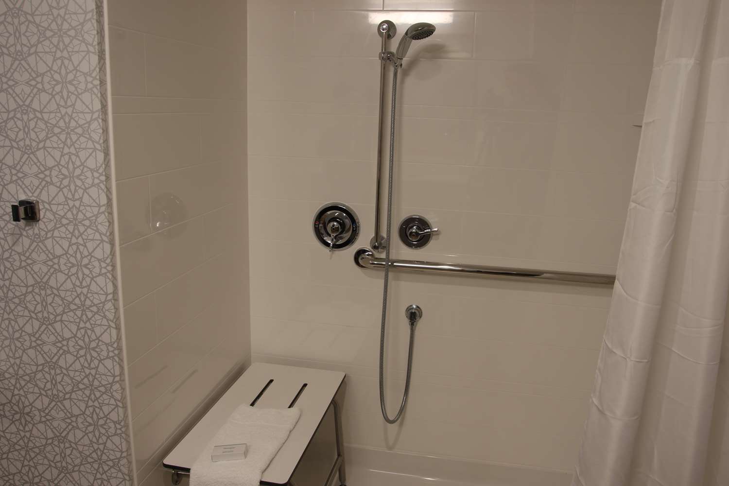 Hampton Inn and Suites Olean 12/25
