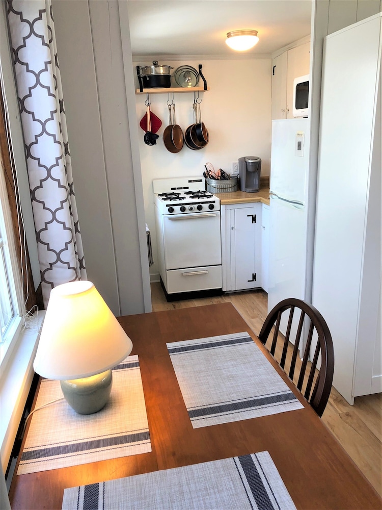Cove Bluffs Inn 35/50