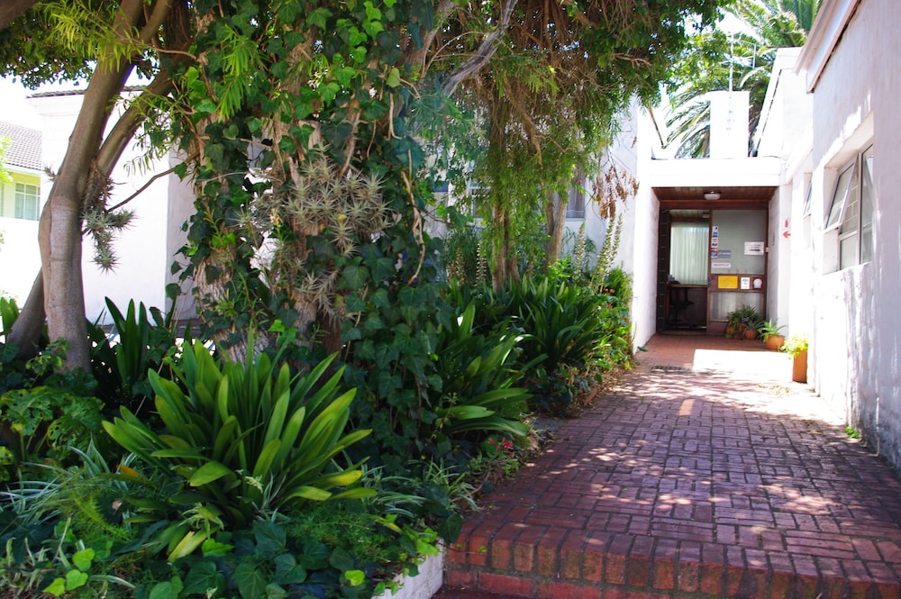 Aqua Marine Guest House 62/67