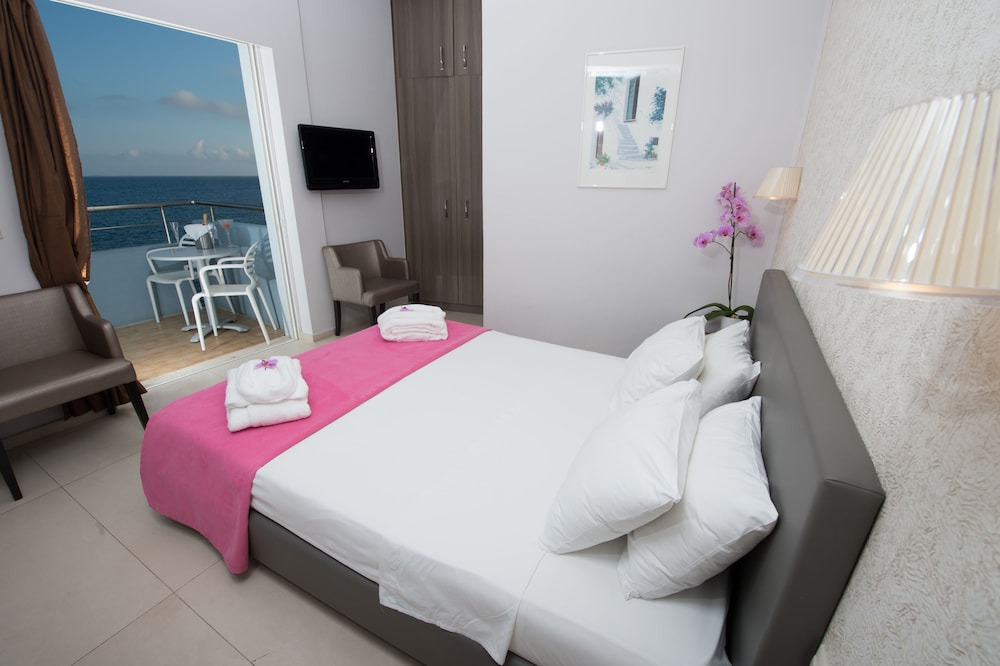 Astron Hotel 11/50