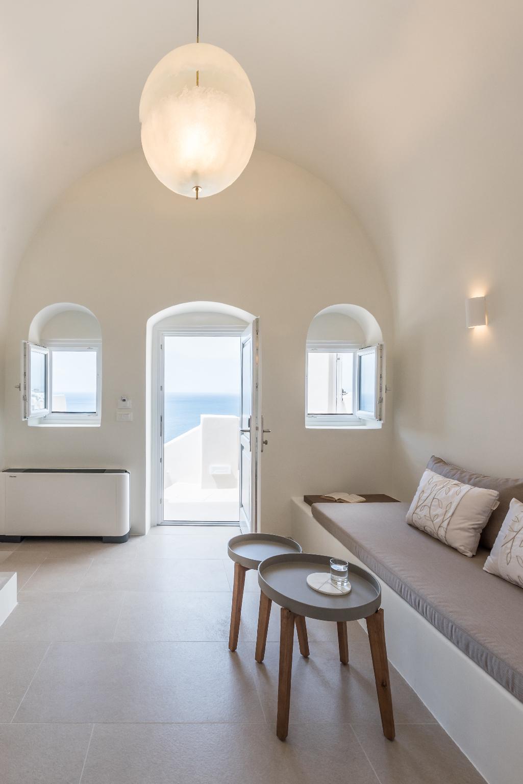 HONEYMOON, SUITE