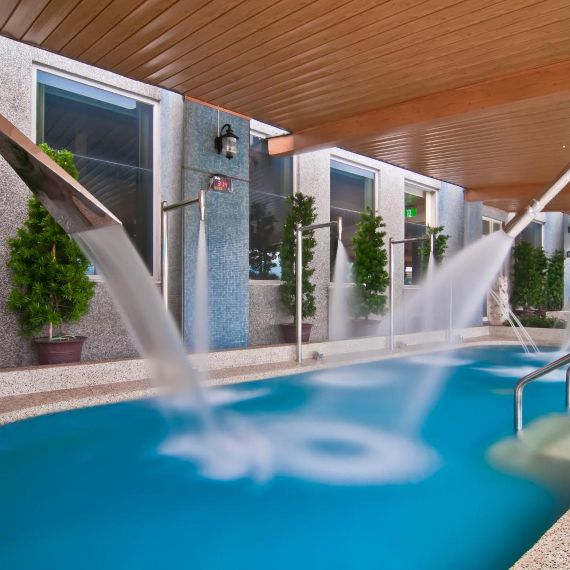 Jinshan Bay Spring Resort 25/45