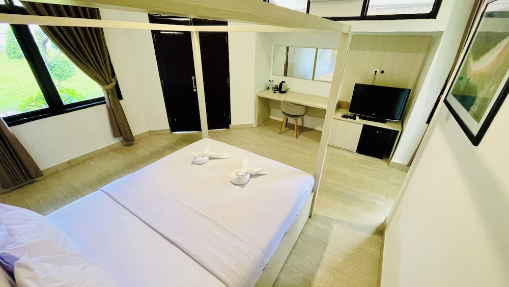 Aman Gati Hotel Lakey 14/50