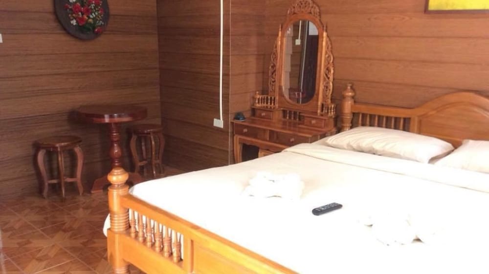 Country View Resort 24/50