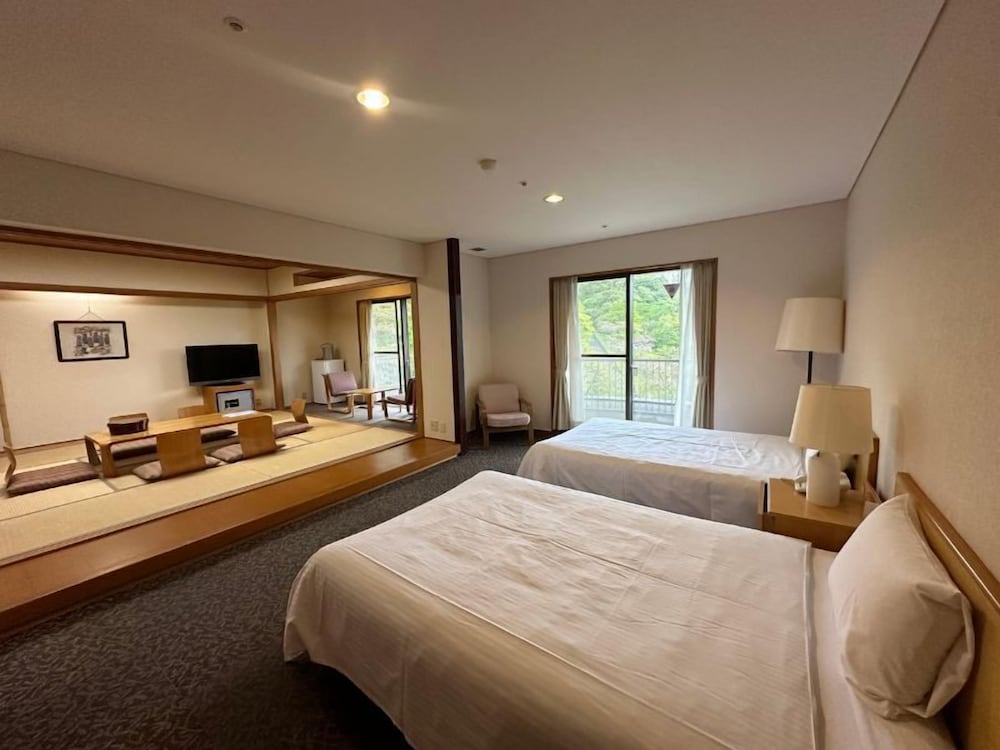 Montana Resort 4/26