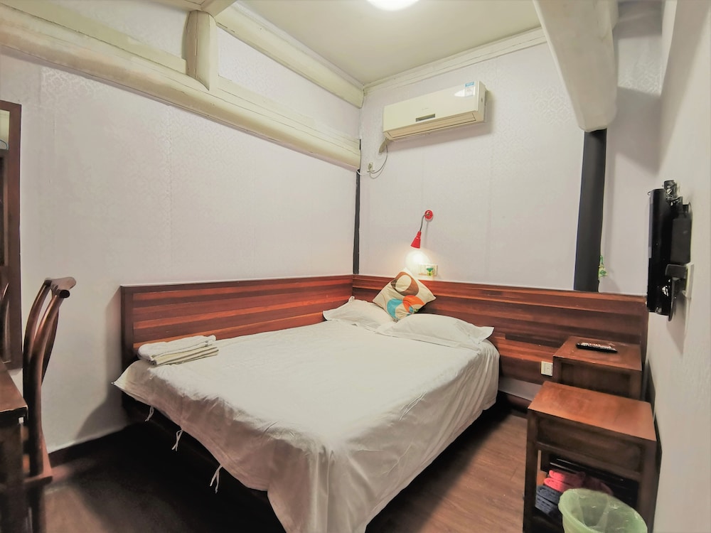 Shaoxing Luxun Native Place Youth Hostel 22/68