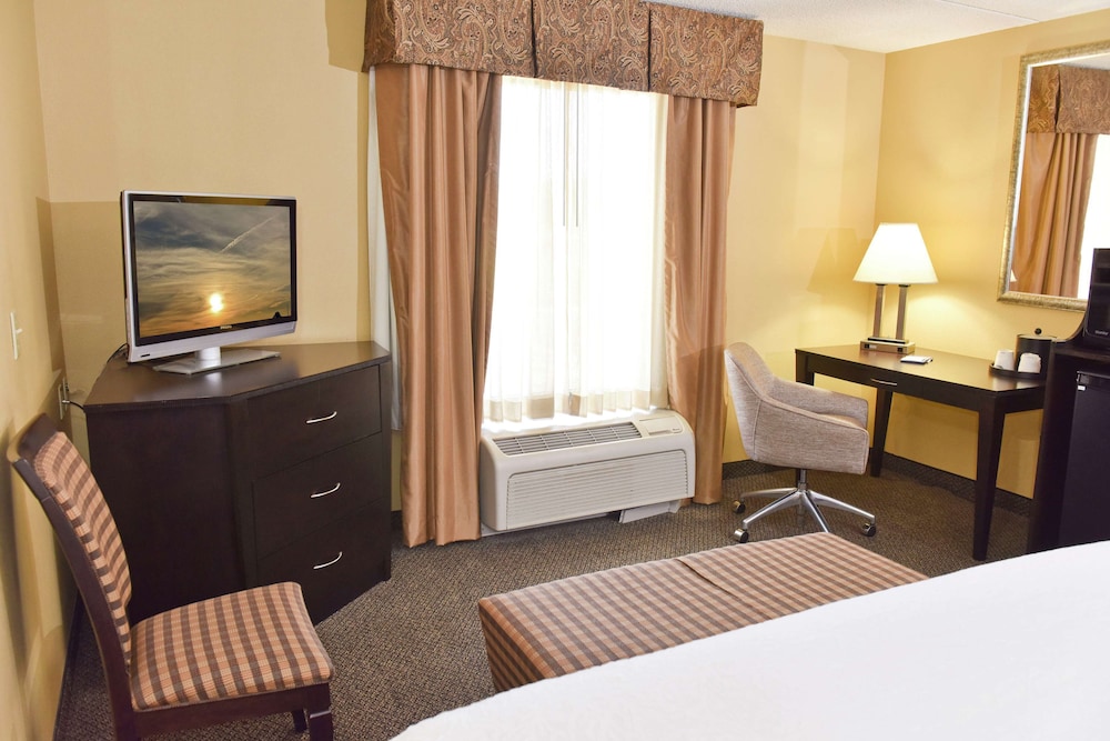 Hampton Inn & Suites Alexandria LA 21/47