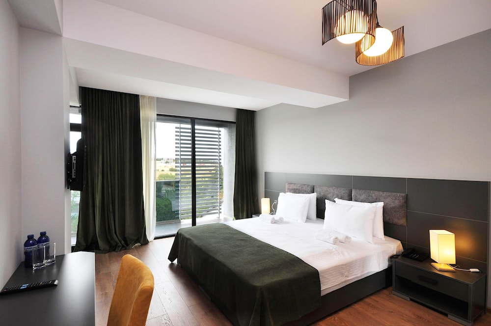 Jazz Hotel 11/42
