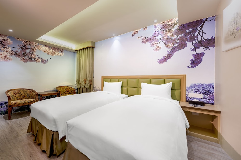 DELUXE, TWIN BEDS