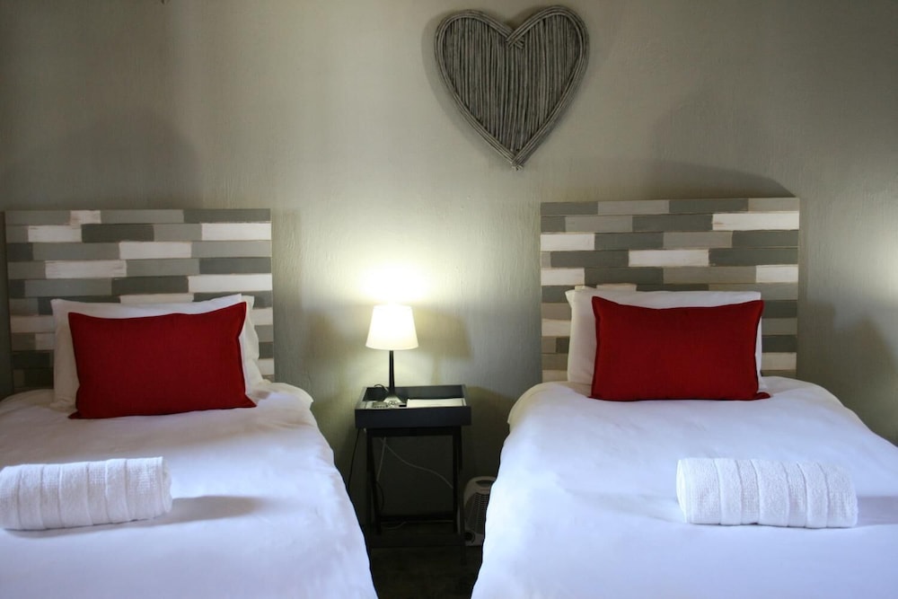 Lallapanzi Country Stay 2/24