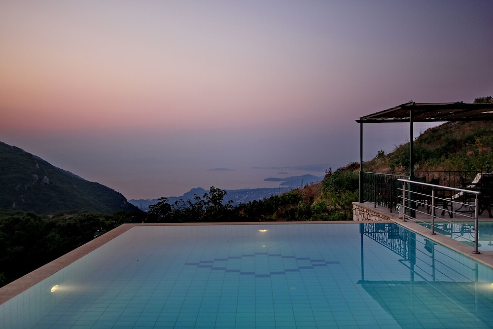 Sokraki Villas 45/50