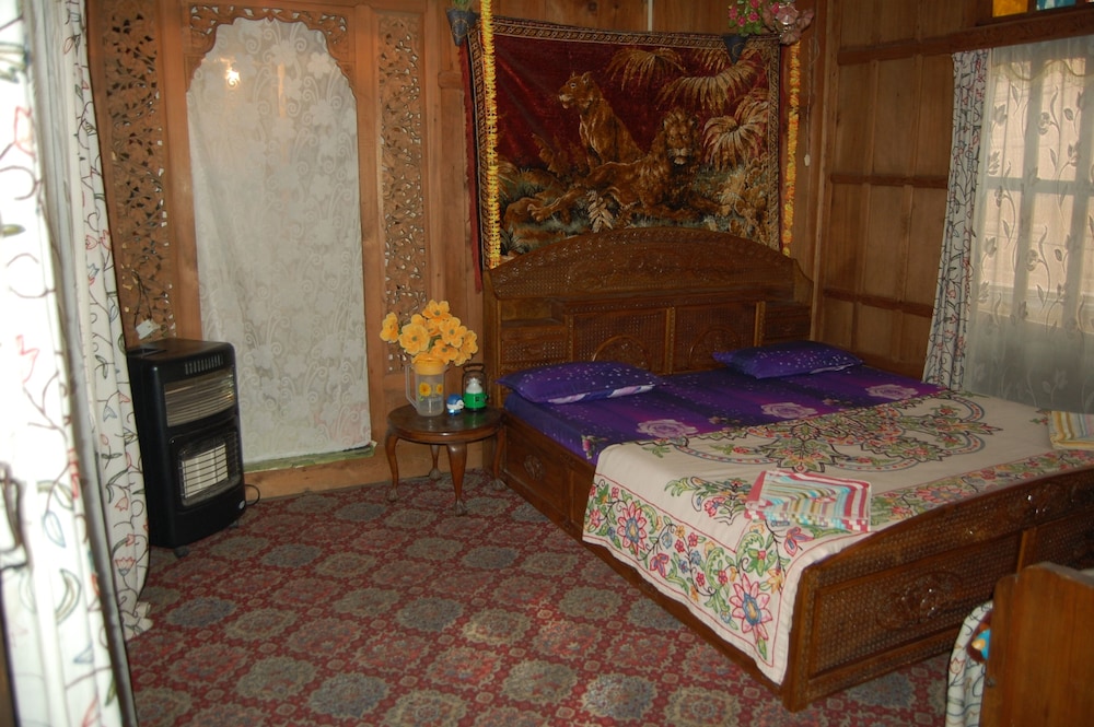 Houseboat Zaindari Palace 16/45
