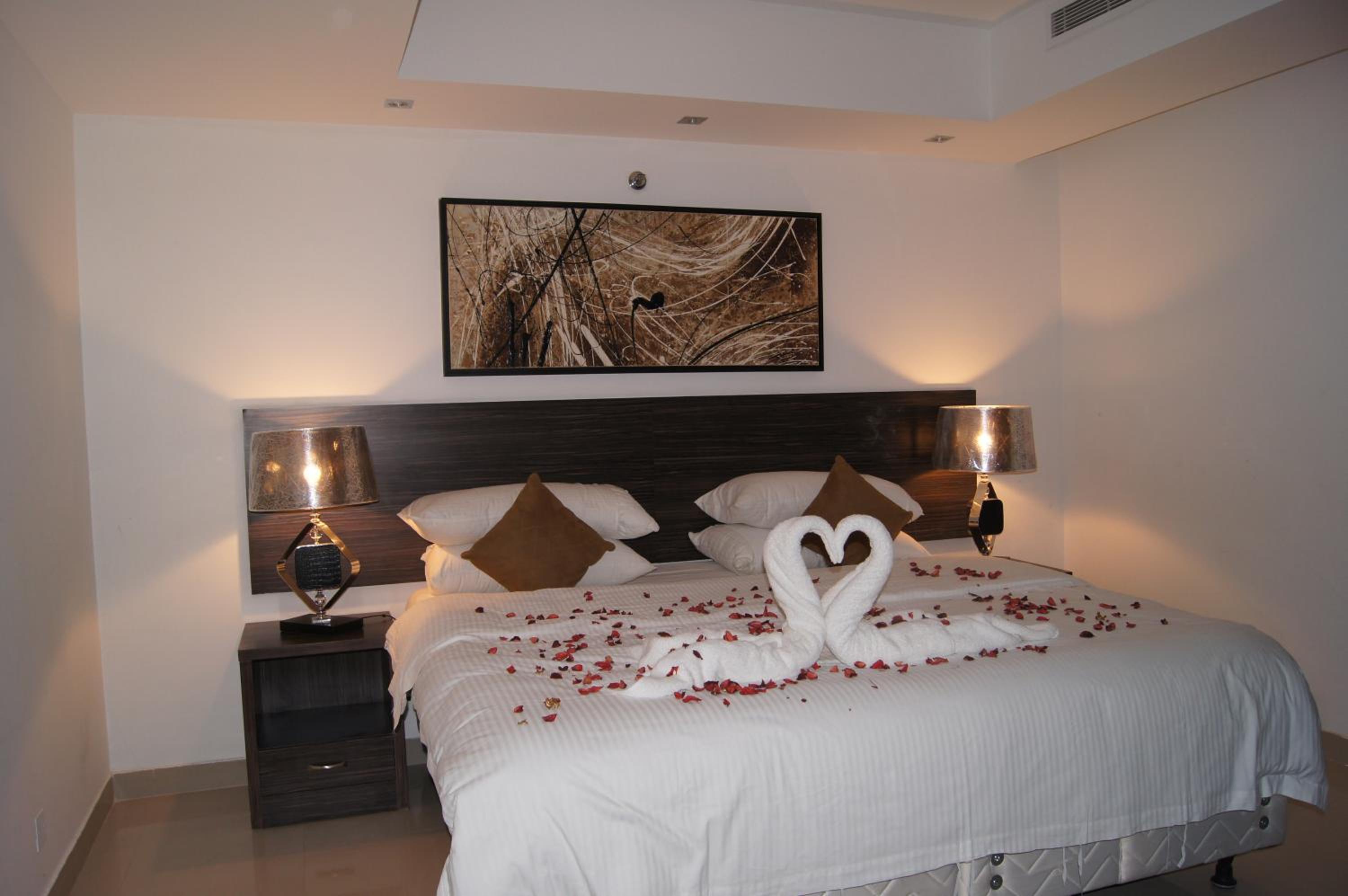 Watheer Hotel Suite 15/44