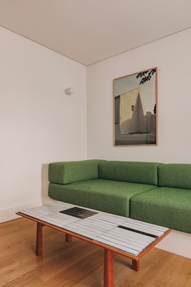 Lenscape Coterie 42/60