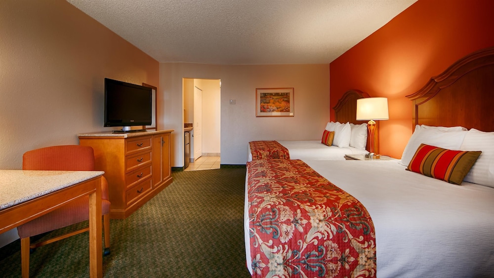 Best Western Plus A Wayfarer S Inn And Suites 9/26