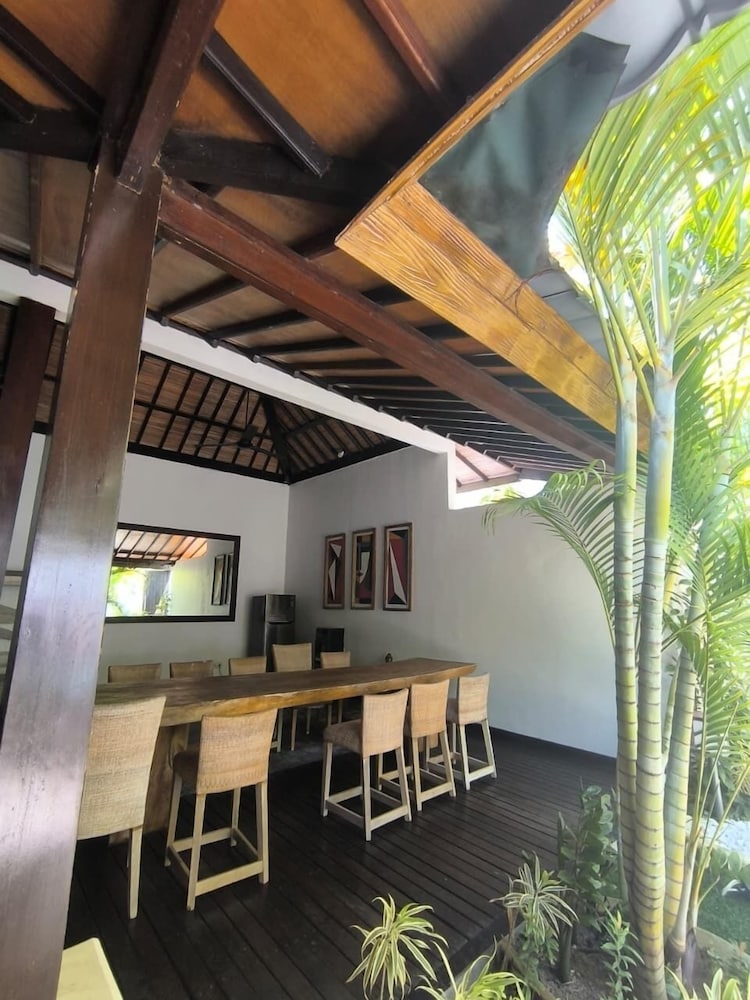 The Trawangan Resort 62/77