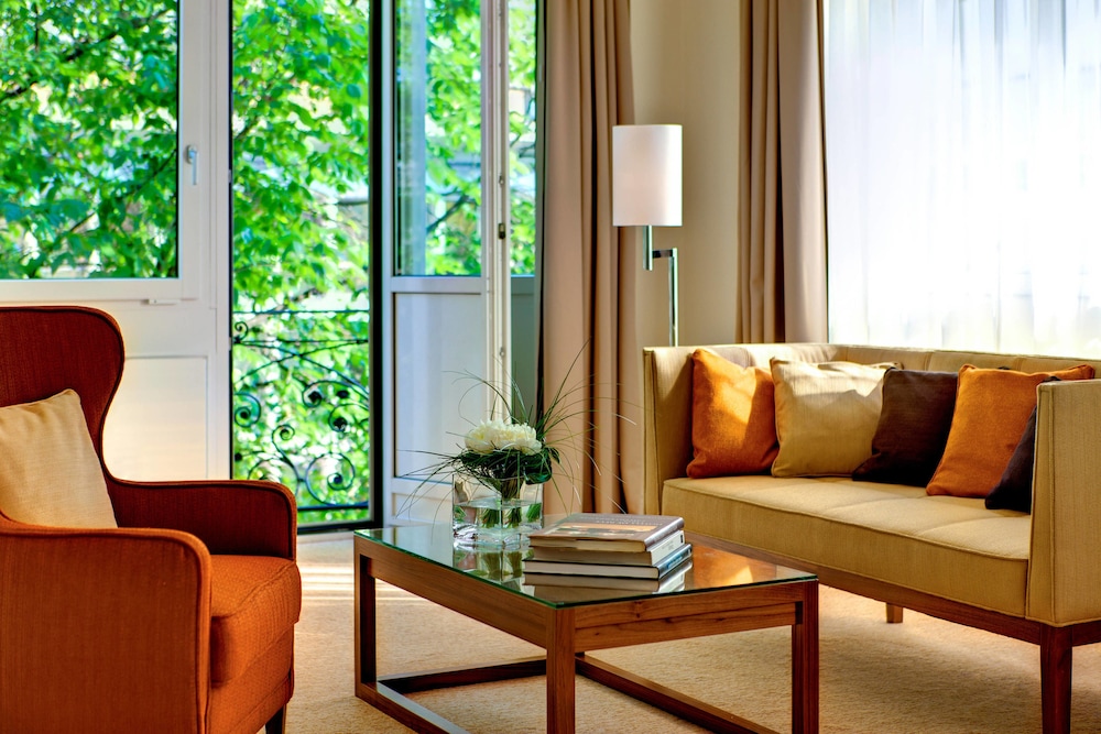 Renaissance Lucerne Hotel 25/43