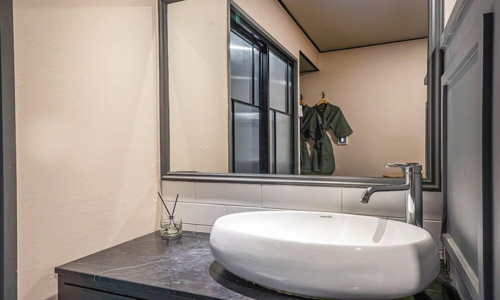 Sintanjin Hotel Box Daejeon 50/50