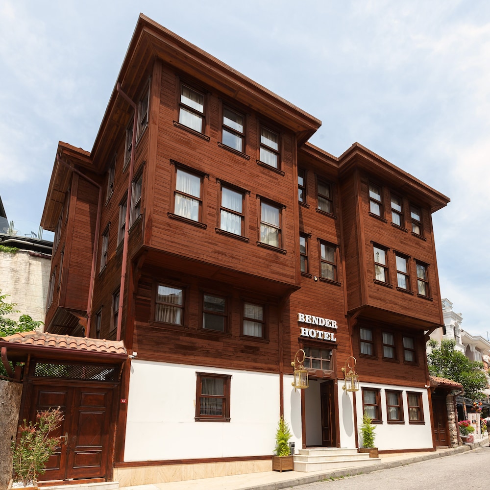 BENDER HOTEL 2/46