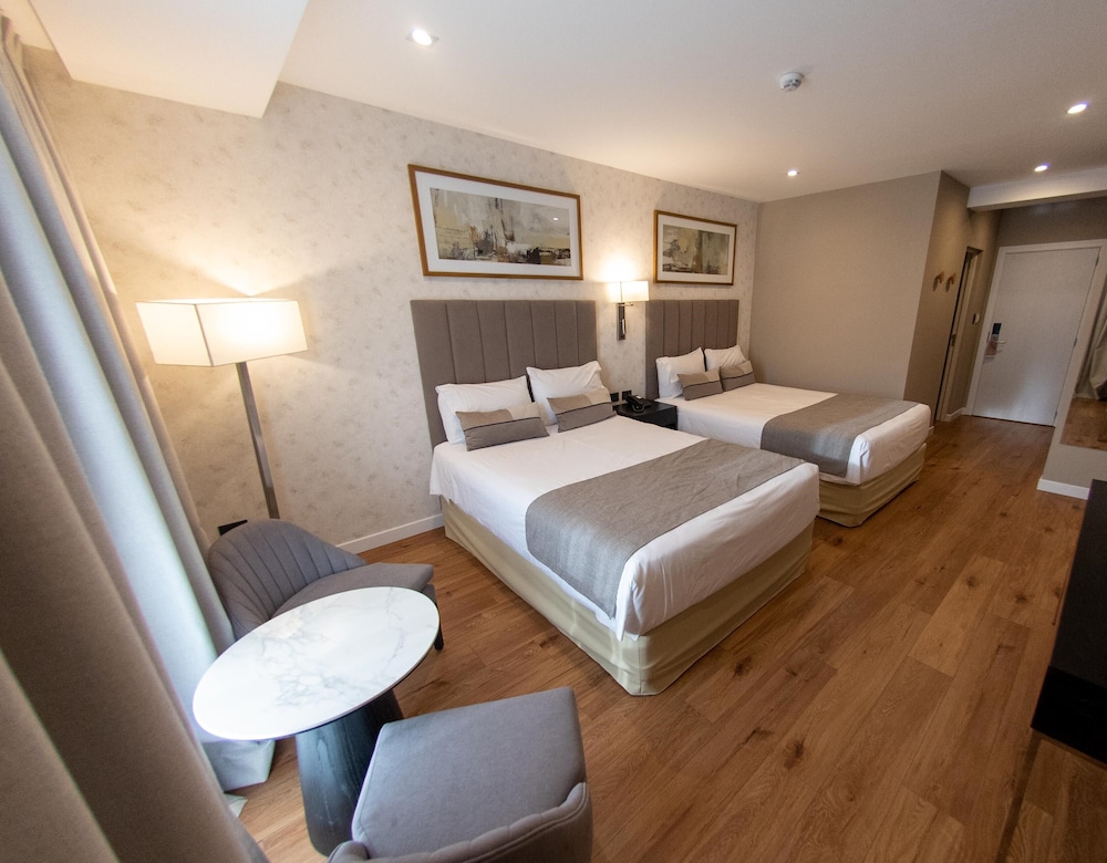 SUPERIOR, DOUBLE BED