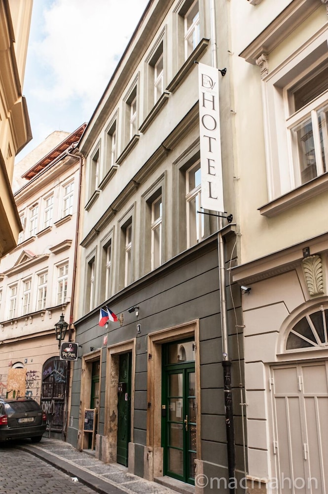 Dolce Vita Suites Hotel 40/48