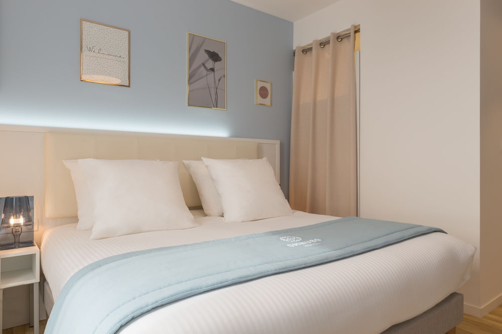 Classic, King Bed