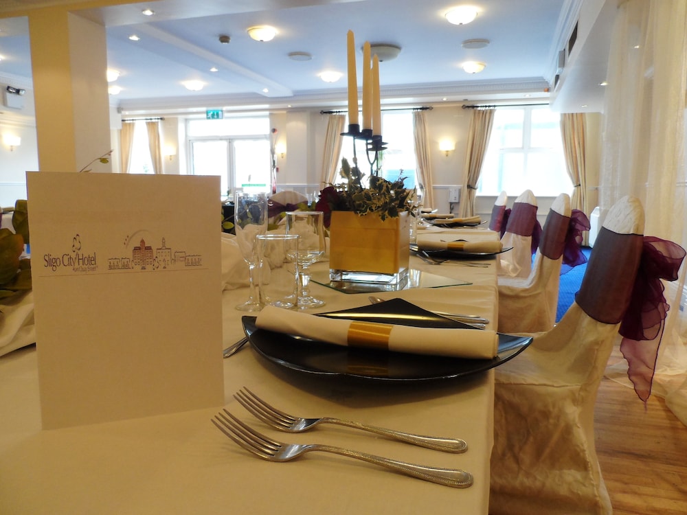 Sligo City Hotel 54/64
