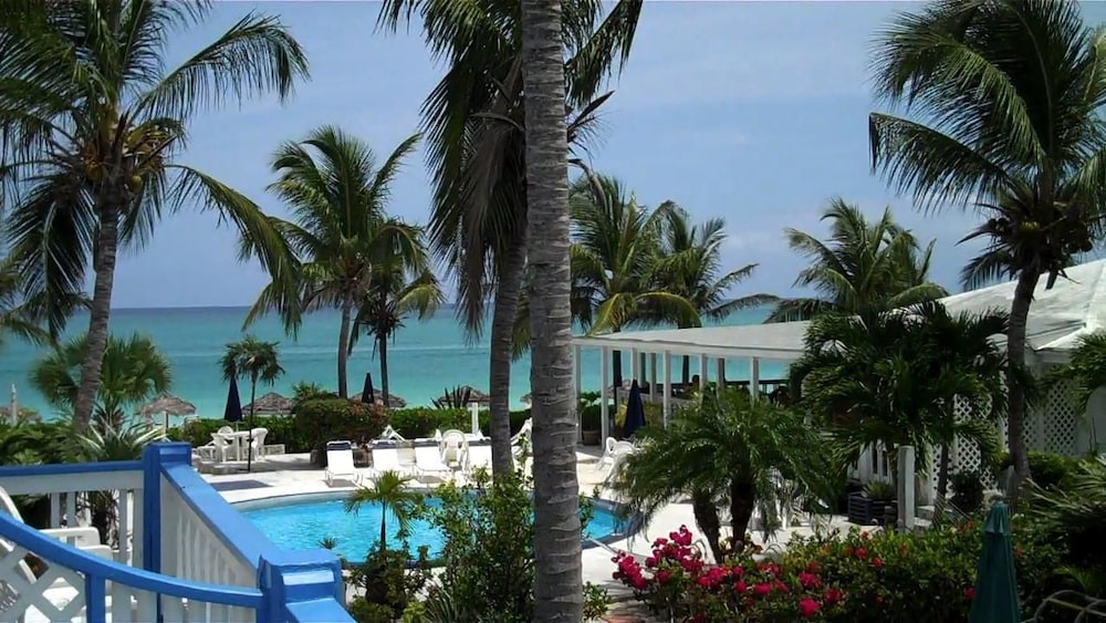 Sibonne Beach Hotel 5/62