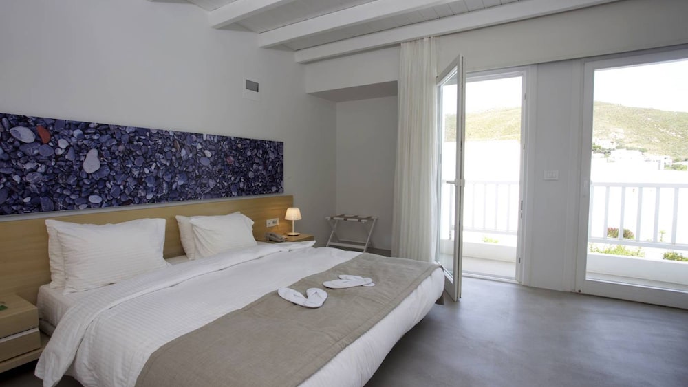 Patmos Aktis Suites And Spa 36/86