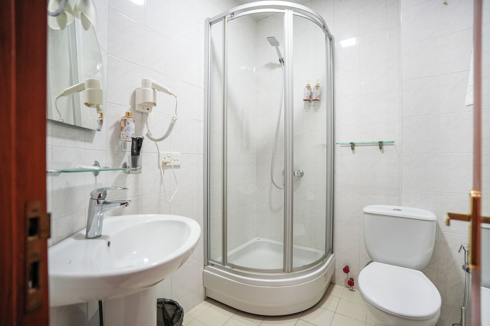 Andza Tbilisi Hotel 82/84