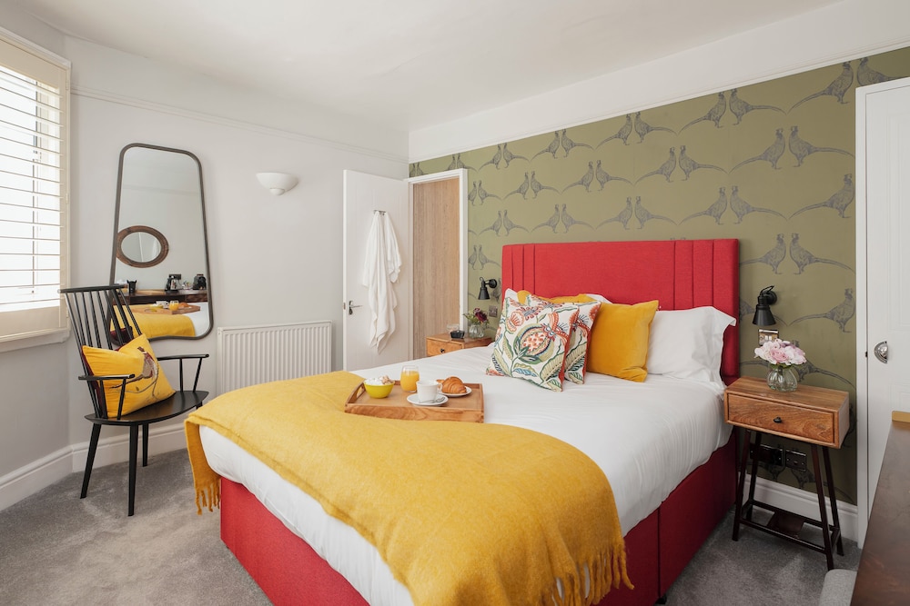 SUPERIOR, DOUBLE BED