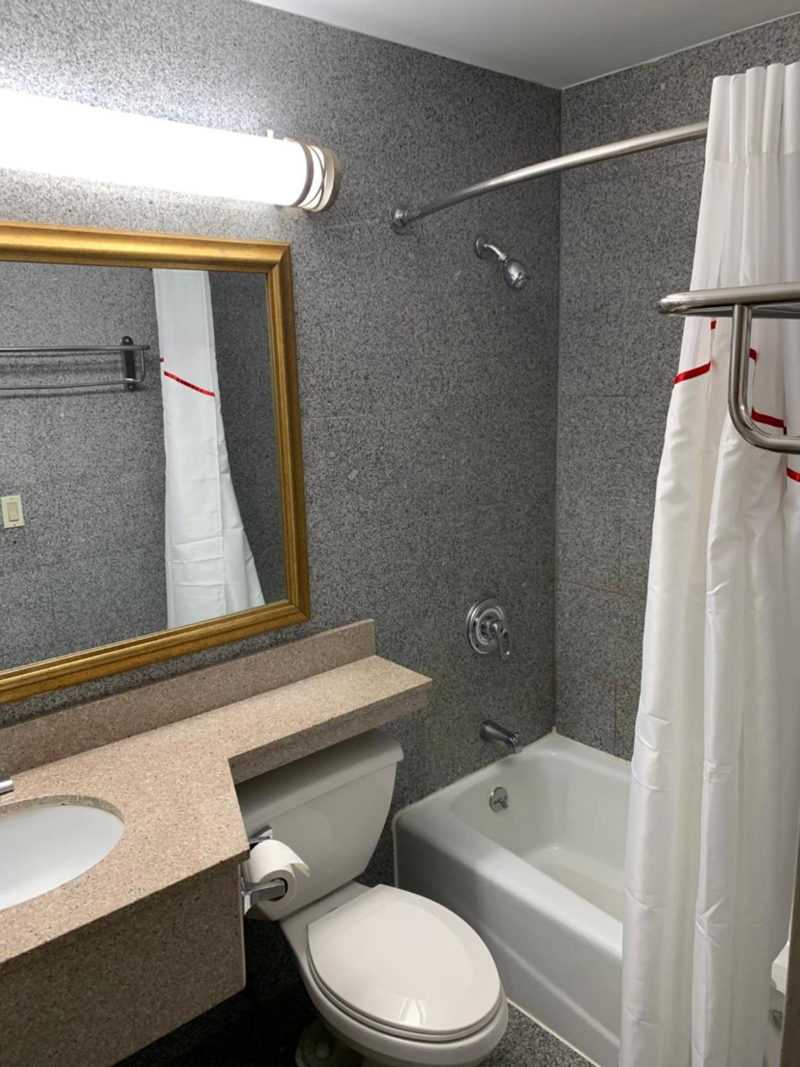 Deluxe, King Bed, Jacuzzi, Smoking