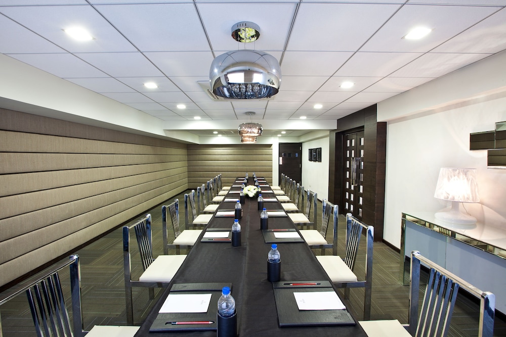 The Altius A Boutique Hotel 49/54