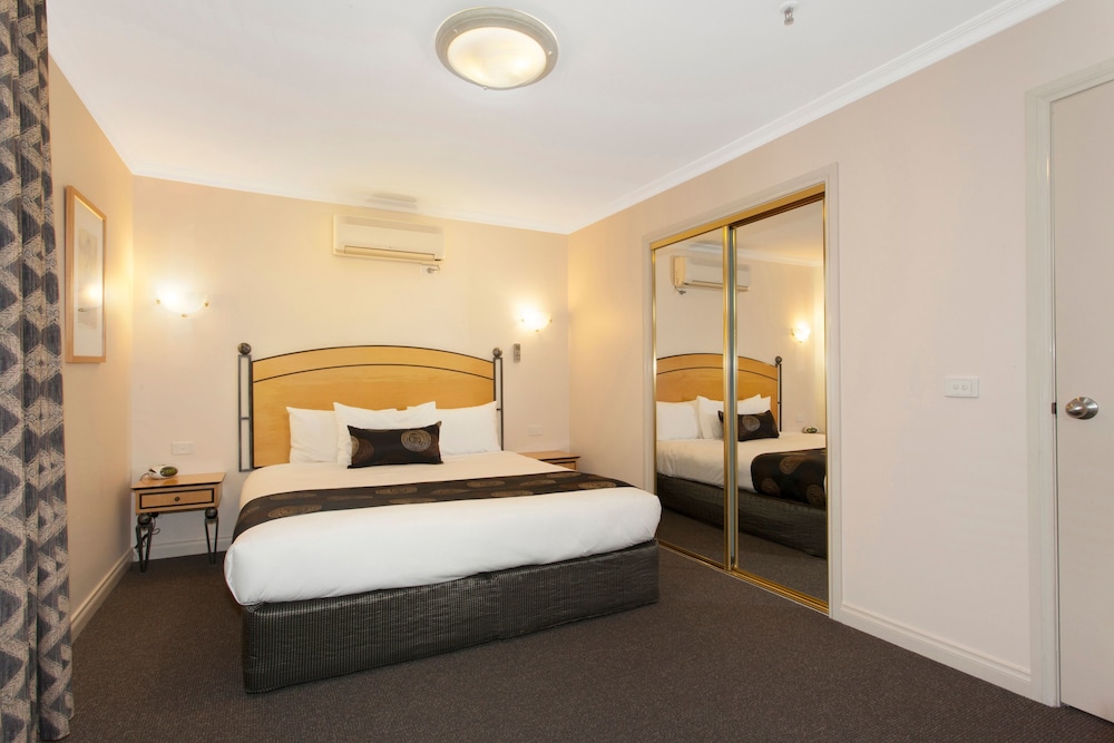 2 BEDROOMS, APARTMENT