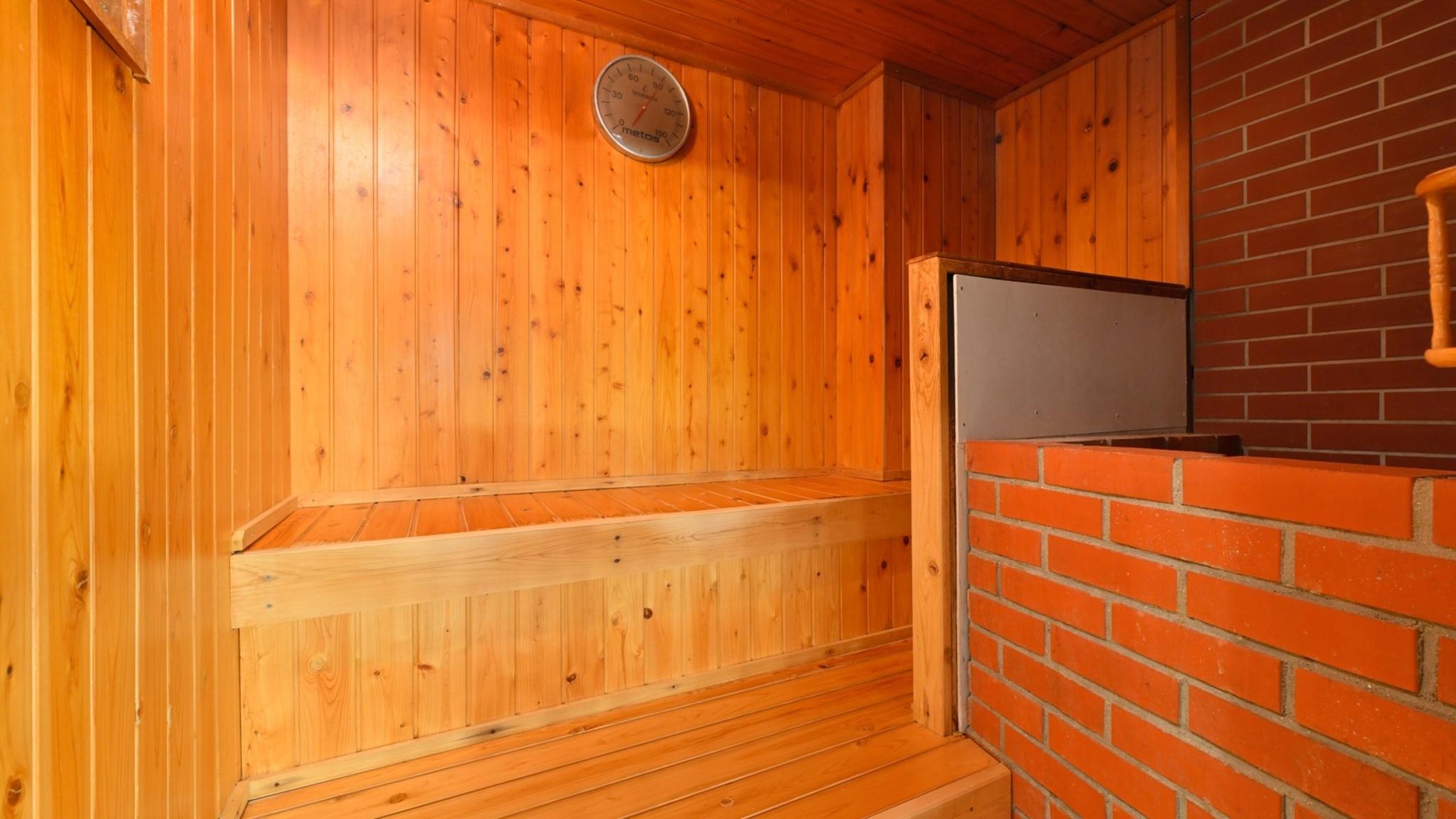 Livemax Resort Sanuki Shionoe Onsen 16/32