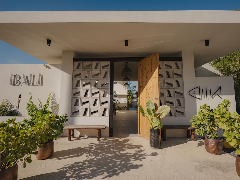 Bali Hotel Adults Only Isla Verde, a Trademark by Wyndham 5/62