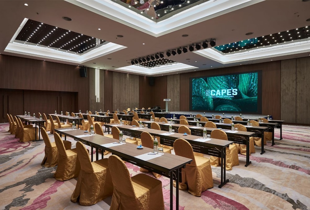 Scapes Hotel 38/49