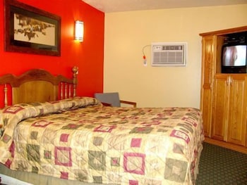Coronada Inn and Suites 14/47